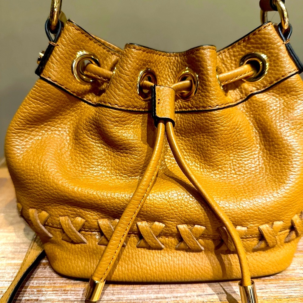 Milly Leather handbag in excellent, clean condition.